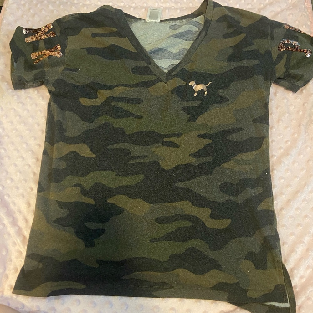 VS PINK camo top